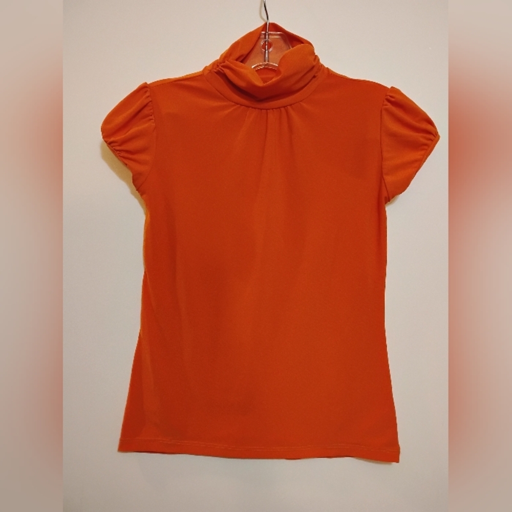 Orange Women's Top Stretchy Turtle Neckline Size Runs  Small Not 46 Classic